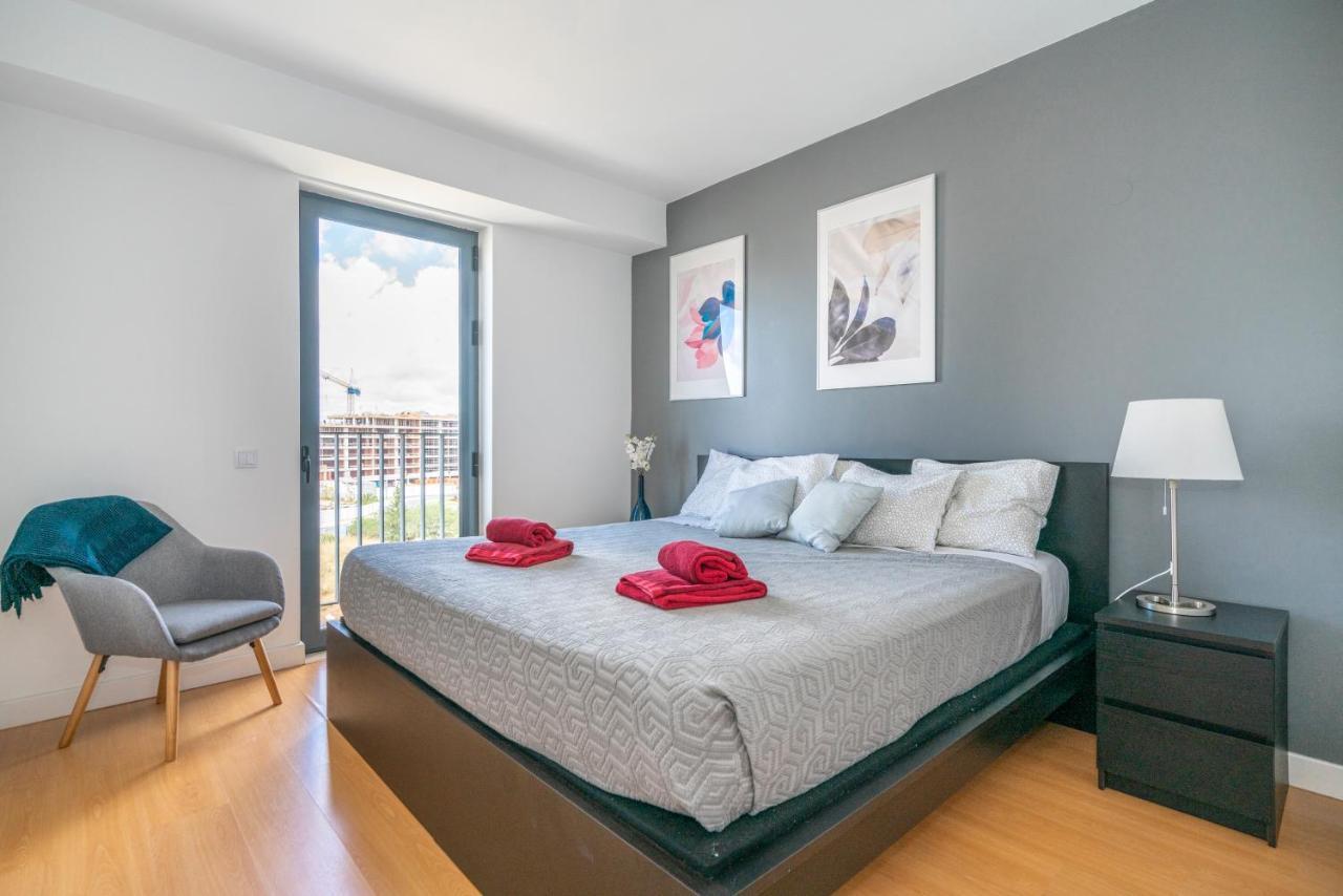 Bright & Spacious 2 Bed Flat 2 Bath W Garage In Lagos Marina Экстерьер фото
