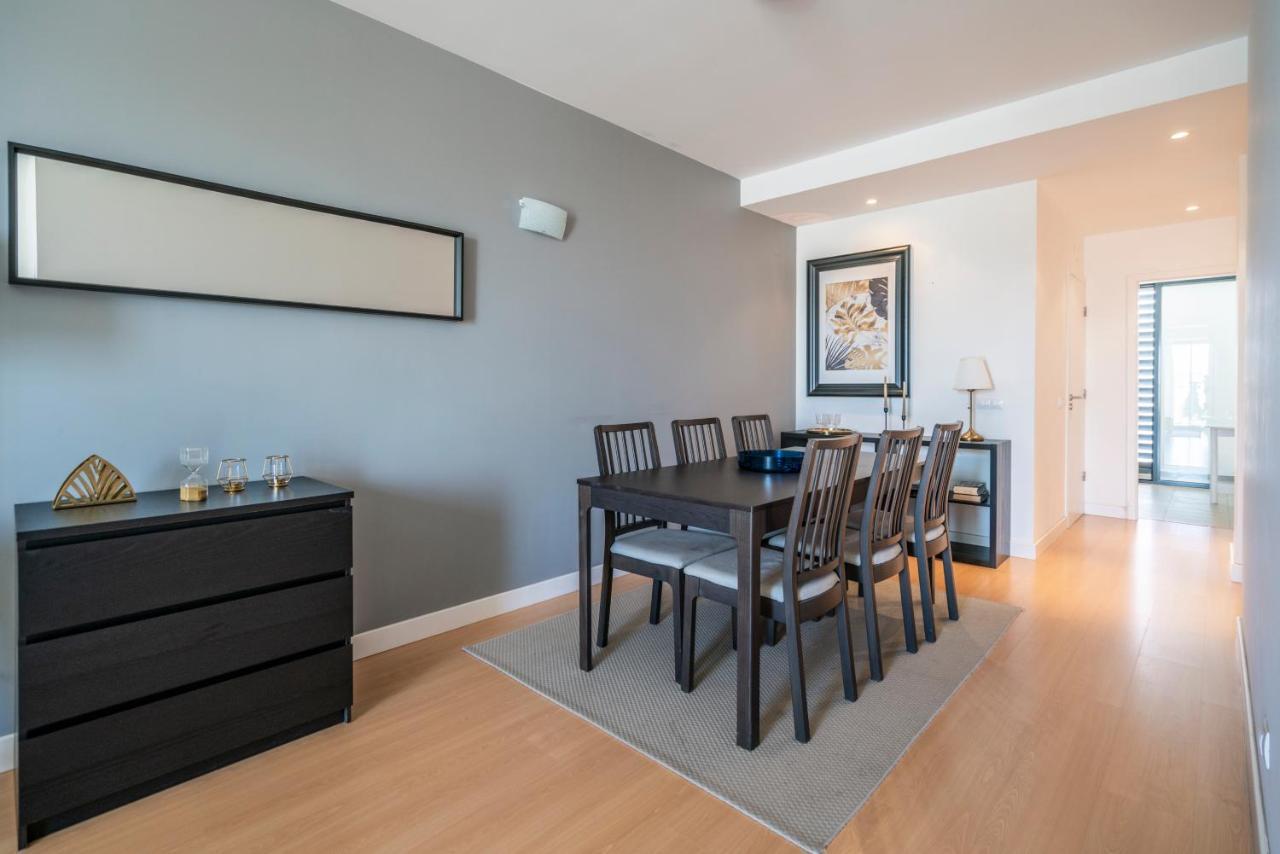 Bright & Spacious 2 Bed Flat 2 Bath W Garage In Lagos Marina Экстерьер фото