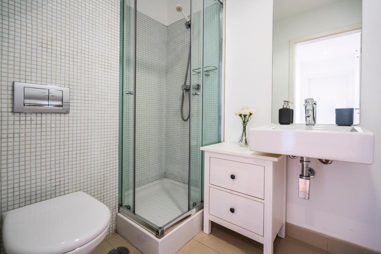 Bright & Spacious 2 Bed Flat 2 Bath W Garage In Lagos Marina Экстерьер фото